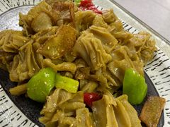 -天天向上素食餐厅(五台山店)