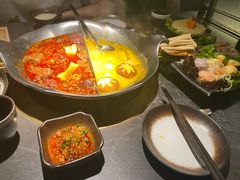 -湊湊火锅·茶憩(杭州湖滨银泰in77店)