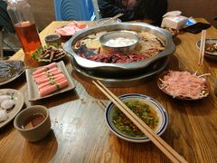 -周幺妹重庆老火锅(银泰城总店)