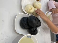 -李与白包子铺(桐梓林店)