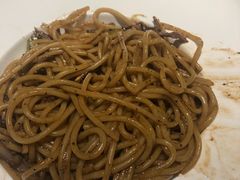 黑椒蘑菇牛柳意面-清真·艾美可餐厅(大悦汇店)