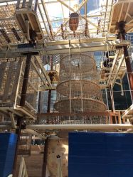 -PIPIKINGDOM皮皮王国欢乐号(欢乐海岸购物中心店)