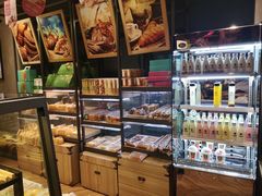 面包甜点陈列柜-华丰贺氏(营迹店)