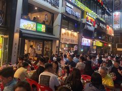 -BHC炸鸡(明洞总店)