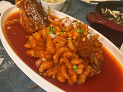 淮扬松鼠富三文鱼-扬州香格里拉·香宫中餐厅