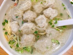 鲜肉小馄饨-梦花街馄饨店(中华苑店)