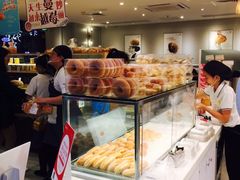 面包甜点陈列柜-BreadTalk面包新语·烘焙蛋糕(海珠丽影广场店)