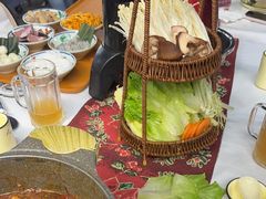 -刘姐啤酒鱼民族演艺餐厅(西街总店)