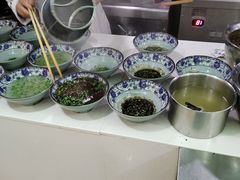 -老新隆牛肉锅贴(新街口店)
