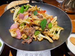 -晓疆山·大美新疆菜(白玉兰广场店)