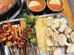 -灌县老妈砂锅串串香(万科红生活广场店)