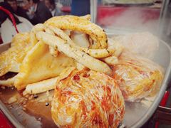 -乌恰市场(彩虹商场店)