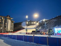 -翠云山银河滑雪场