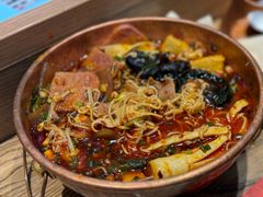 -成都你六姐·牛肉冒菜(上海环宇荟店)