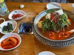 -喇喇排骨火锅·传统韩式脊骨汤(望京西园总店)