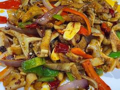 -乡村馕坑肉·烧烤·新疆菜·本地人更爱吃(阿勒泰首店)