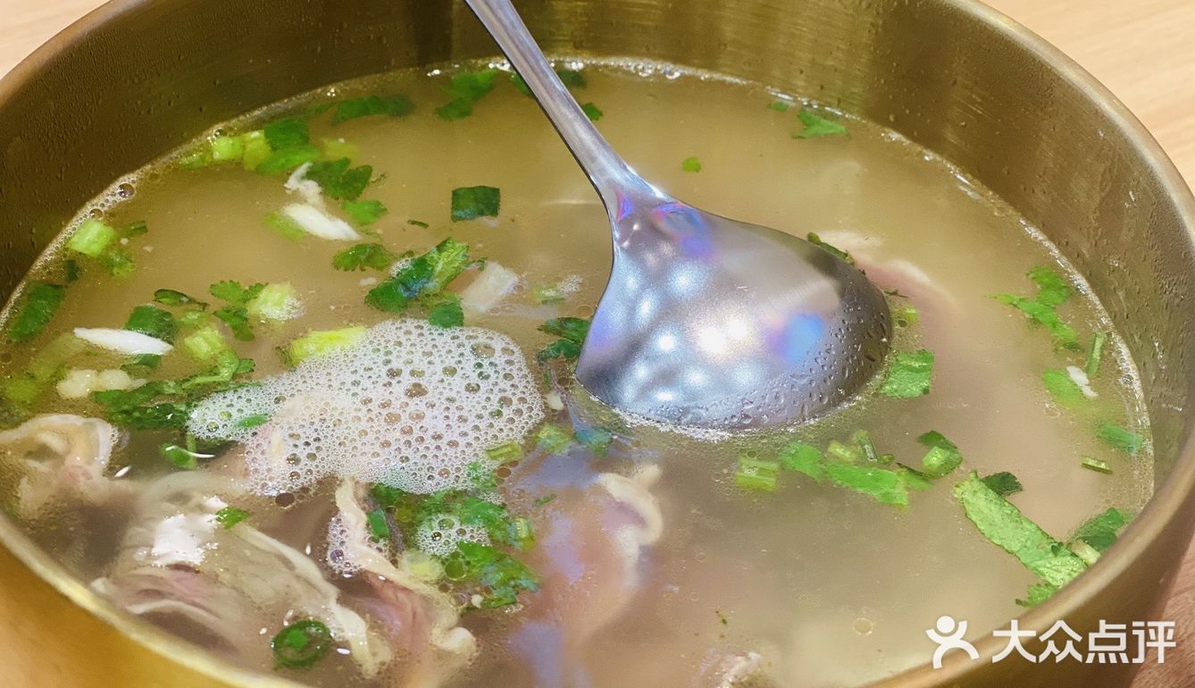开在吾悦广场的一个韩料拌饭店我忘记名字了