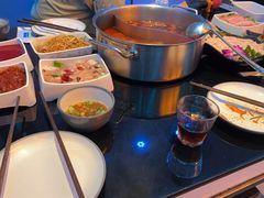 -唯爱KTV聚会餐厅(仙林东城汇店)