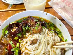 -越洋肖氏老米线(杨家坪店)