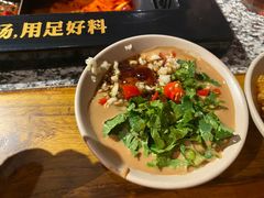 -老牌坊云南鱼豆花火锅(哈西万达店)