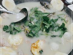 -丹水桥地锅鱼·翘嘴鲌·地方特色全鱼宴(丹江口大坝店)