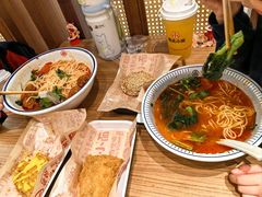 -遇见小面(站西路店)