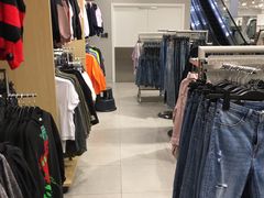 -优衣库(上海金桥太茂店)