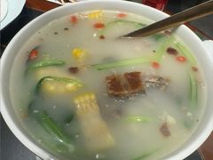 -柴火大院烤鸭民间菜