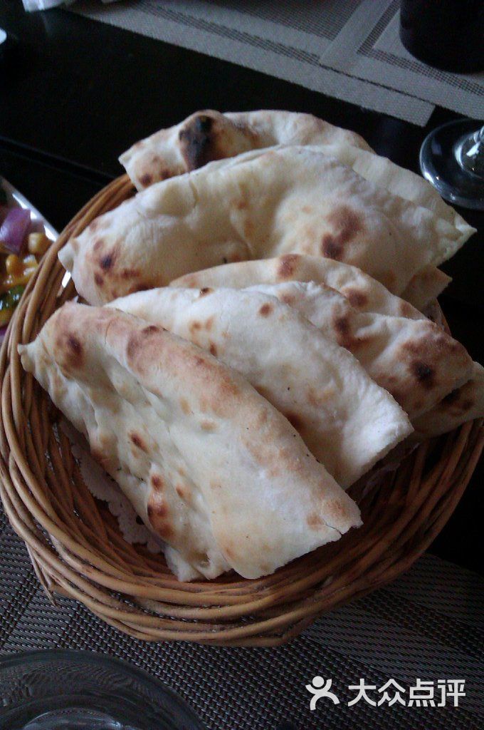 莫卧尔印度餐厅原味烤馕图片 - 第1张