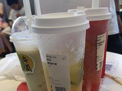 -喜茶(迪士尼小镇·平行宇宙店)