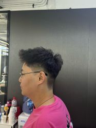 -藤野造型烫发染发