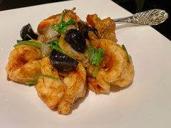 黑蒜大千爆虾球-北京四季酒店·采逸轩