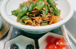 Gold Medal Pepper Stir-Fried Pork Belly