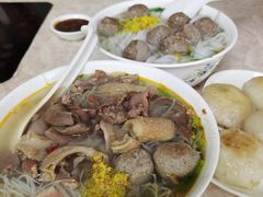 牛杂加丸汤-华威达牛庄(黄埔大道西店)