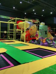 -蹦蹦跳跳(新奥购物中心店)