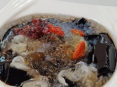 玫瑰桃胶西米龟苓膏-梧州双钱龟苓膏(丽港航母店)