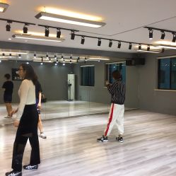 -STAR舞蹈工作室