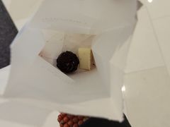 -Laderach 莱德拉(上海环贸iapm店)