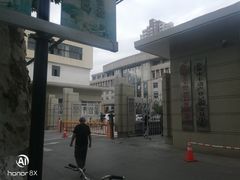 -胖东来生活广场(健康路店)