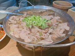 -肖四女乐山跷脚牛肉(南汇大学城生活广场店)