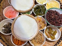 -包整·丝娃娃(一览甲秀楼风景店)