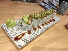 牛油果黄瓜卷-村上一屋·亚洲菜融合小馆(南楼店)