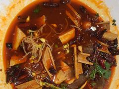 -川流不息·地道川菜·小龙虾(松东路店)