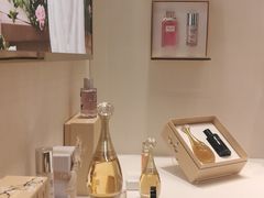 -Dior迪奥(上海世茂广场店)