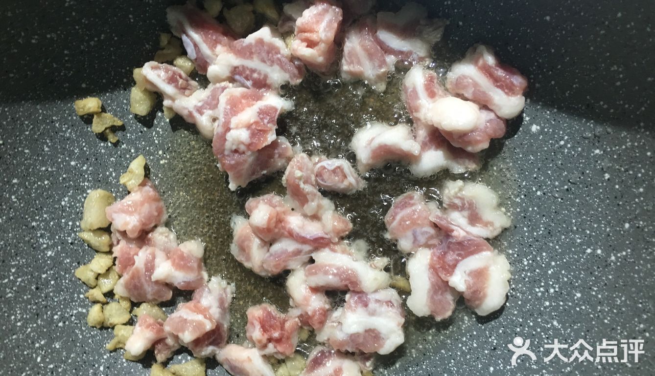 鬼怪[鬼脸]美味菜谱系列之：西葫芦炒肉片