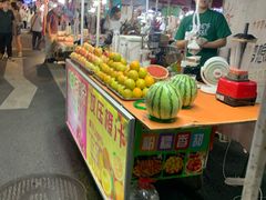 -吴山路夜市