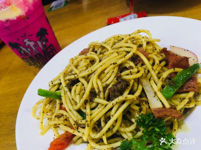 锅品面吧(金虹桥国际中心店)黑胡椒培根意面图片 - 第616张