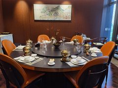 包厢-鼎泰亨·海鲜牛肉餐厅(滨江店)
