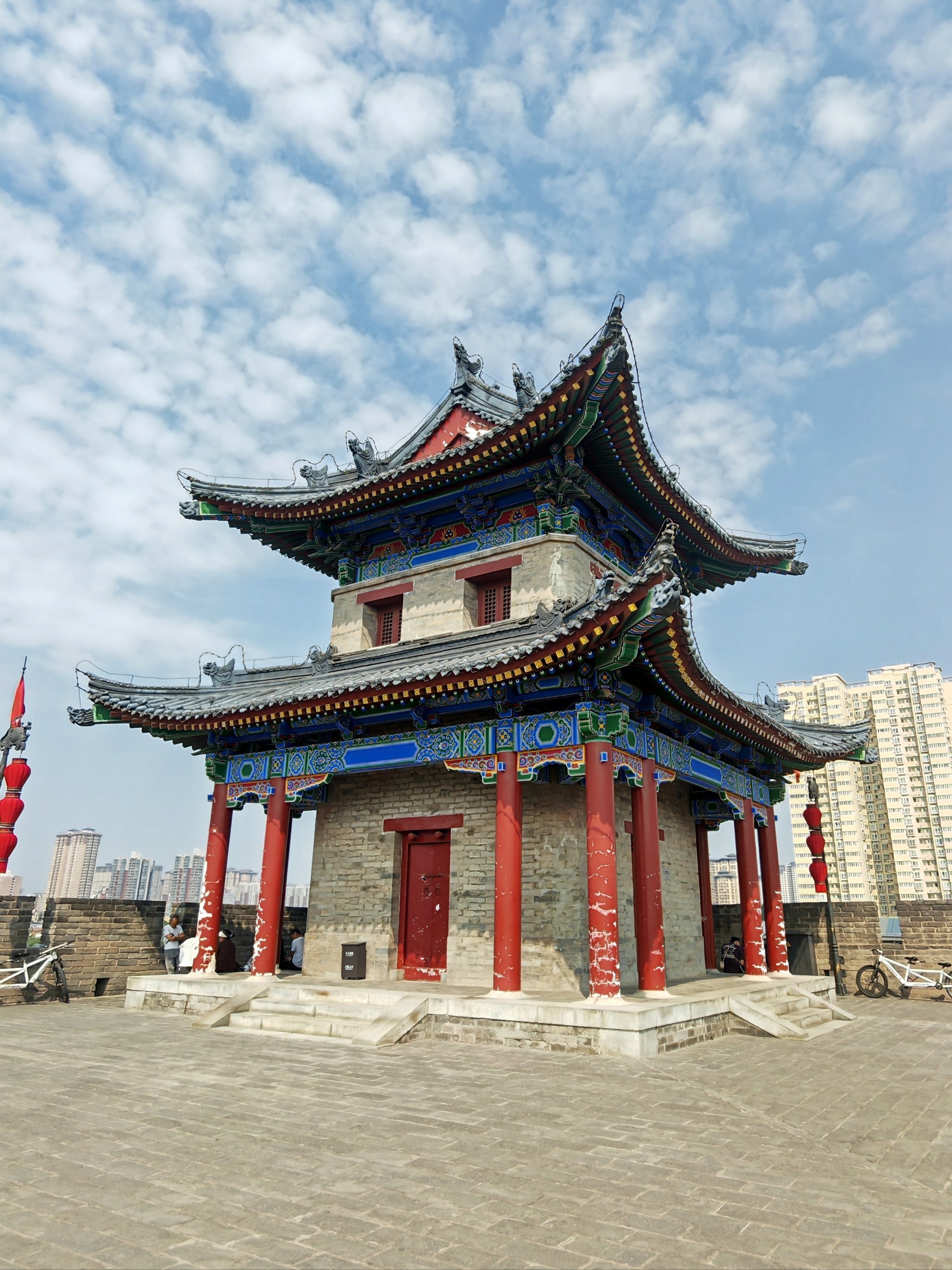 西北城角 . 西北角楼