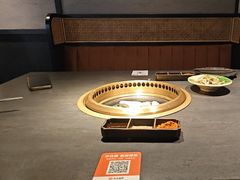 -铭牛烧肉·和牛海鲜自助(高新月牙湖店)